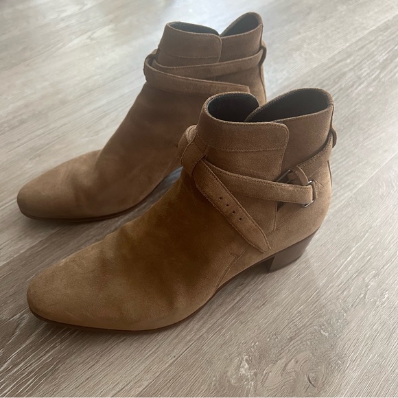 YSL Blake Jodhpur 40 boots in Suede Soho New Sigaro as seen on Kendall Jenner - Picture 8 of 15